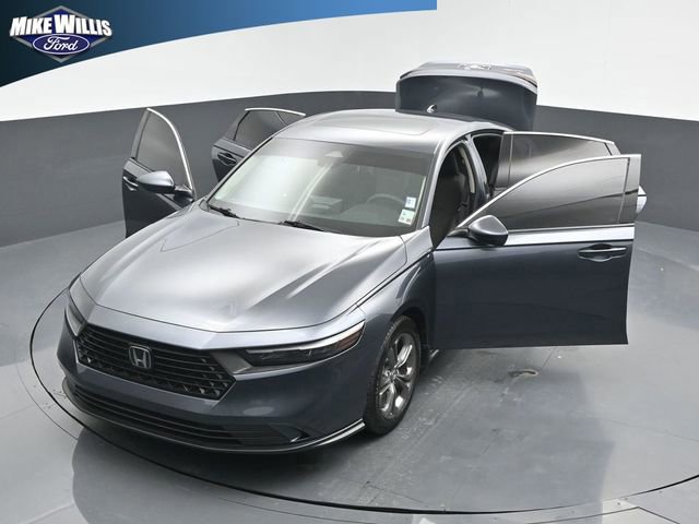 Used 2023 Honda Accord EX image 26