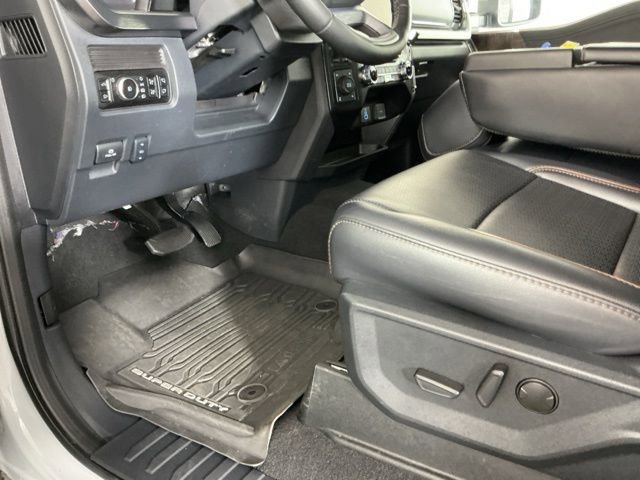Certified 2025 Ford F350 Lariat w/ Black Appearance Package image 18