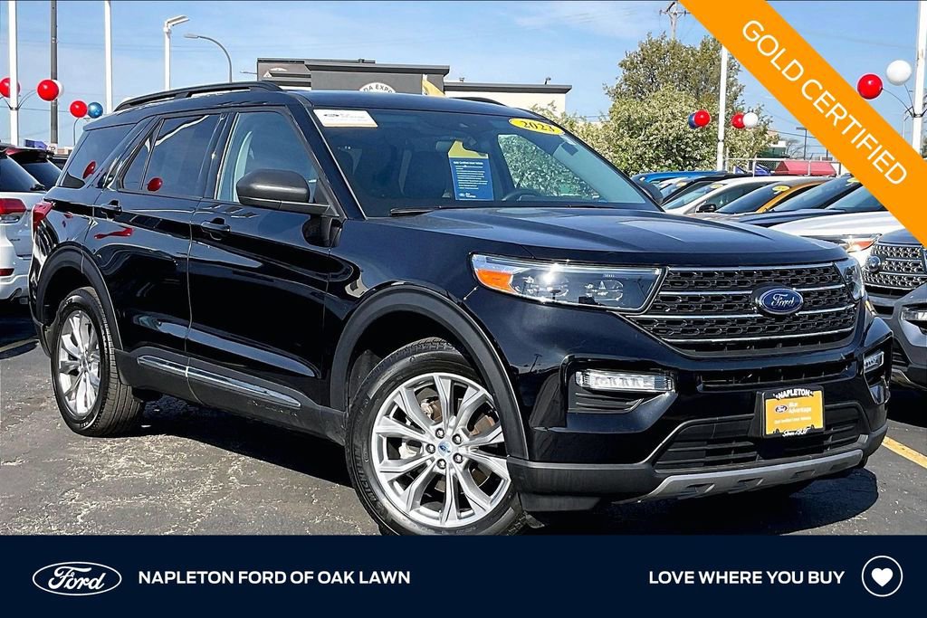 Certified 2023 Ford Explorer XLT w/ Equipment Group 202A AWD/4WD image 1