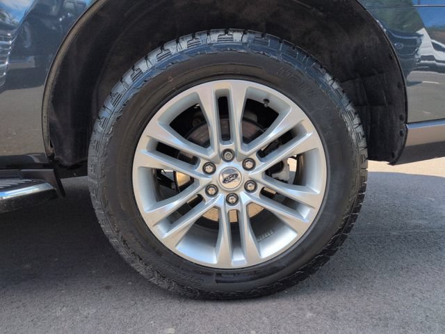 Certified 2023 Ford Expedition XLT AWD/4WD image 11