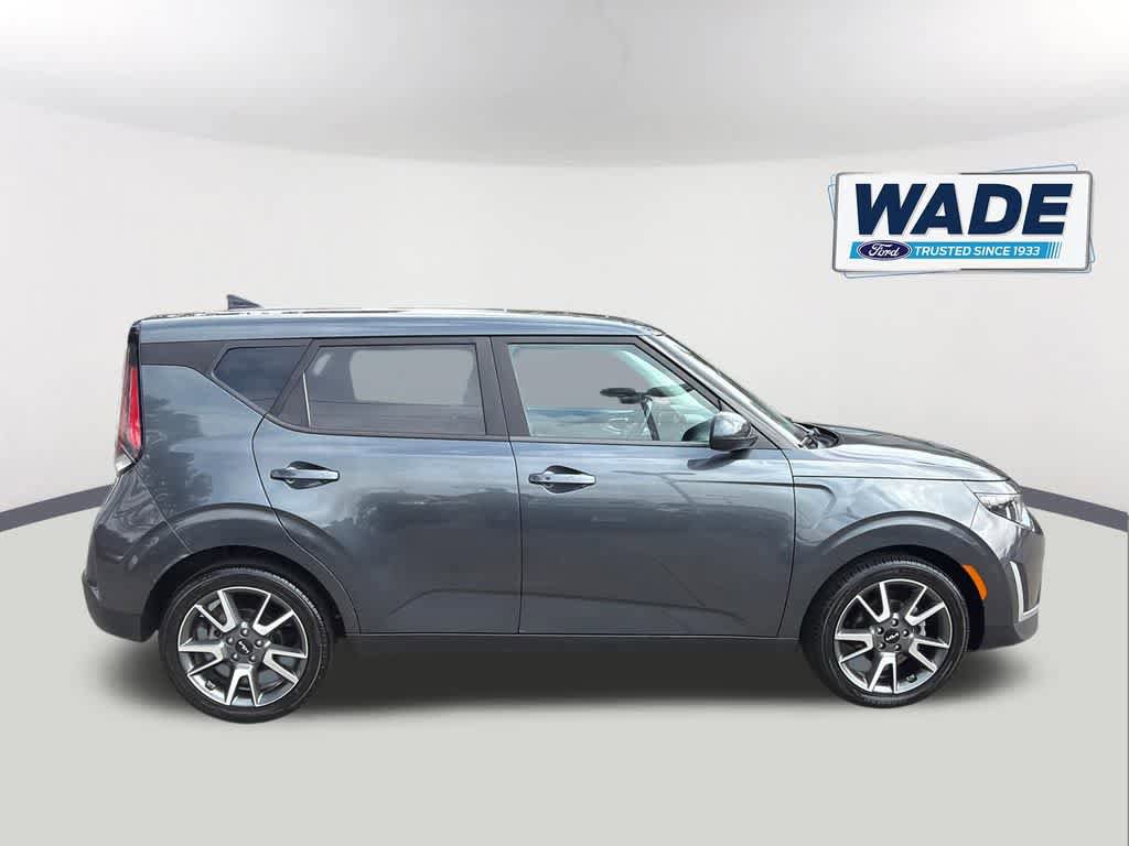 Used 2024 Kia Soul EX w/ Option Group 015 FWD image 4