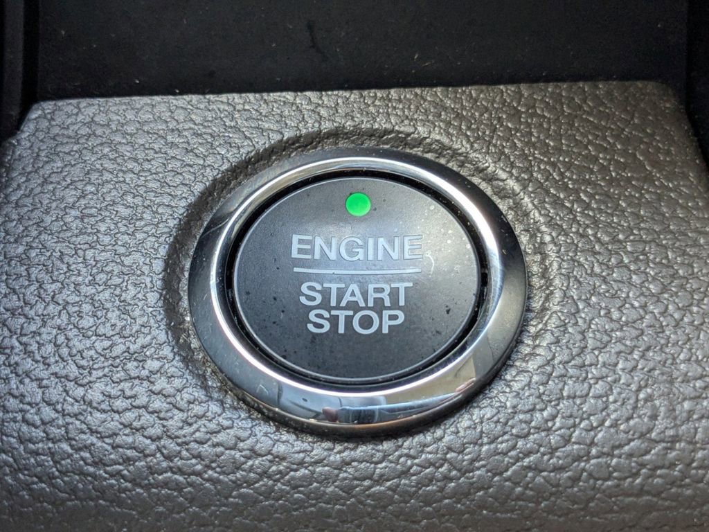 Certified 2020 Ford Expedition XLT w/ Equipment Group 202A image 34