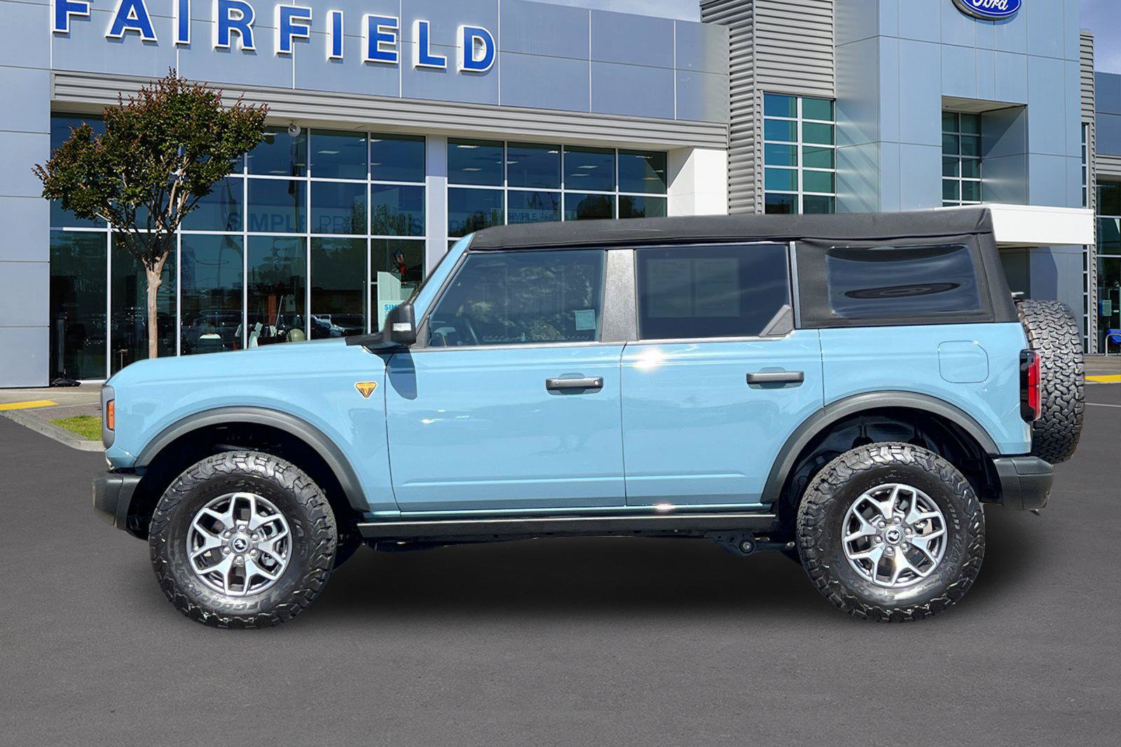 Certified 2023 Ford Bronco Badlands AWD/4WD image 11