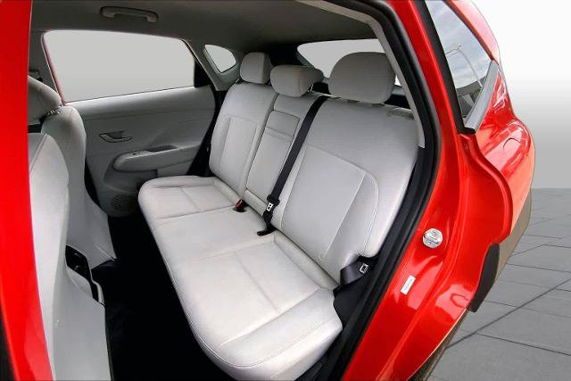 Used 2025 Hyundai Kona SEL AWD/4WD image 20