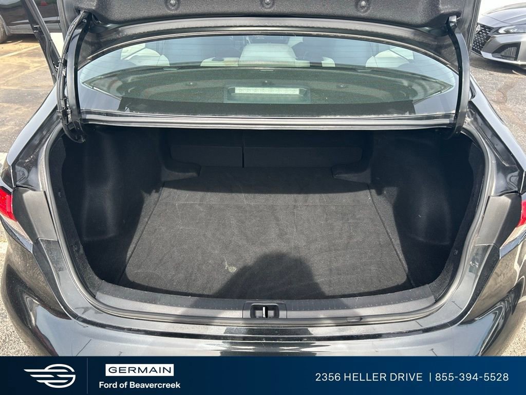 Used 2022 Toyota Corolla LE FWD image 28