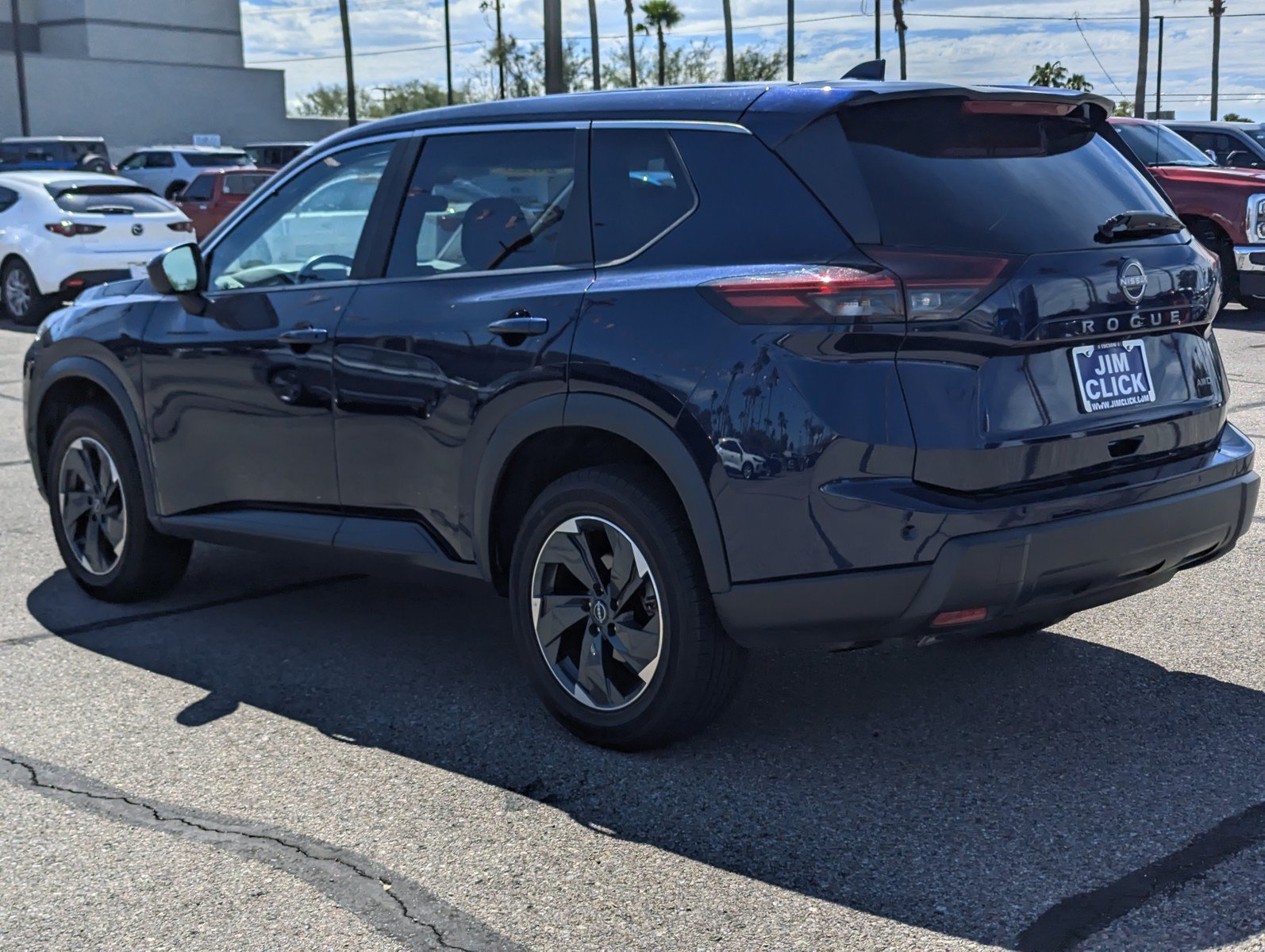 Used 2025 Nissan Rogue SV AWD/4WD image 4
