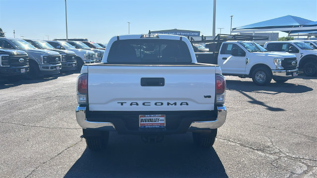 Used 2023 Toyota Tacoma TRD Off-Road AWD/4WD image 4