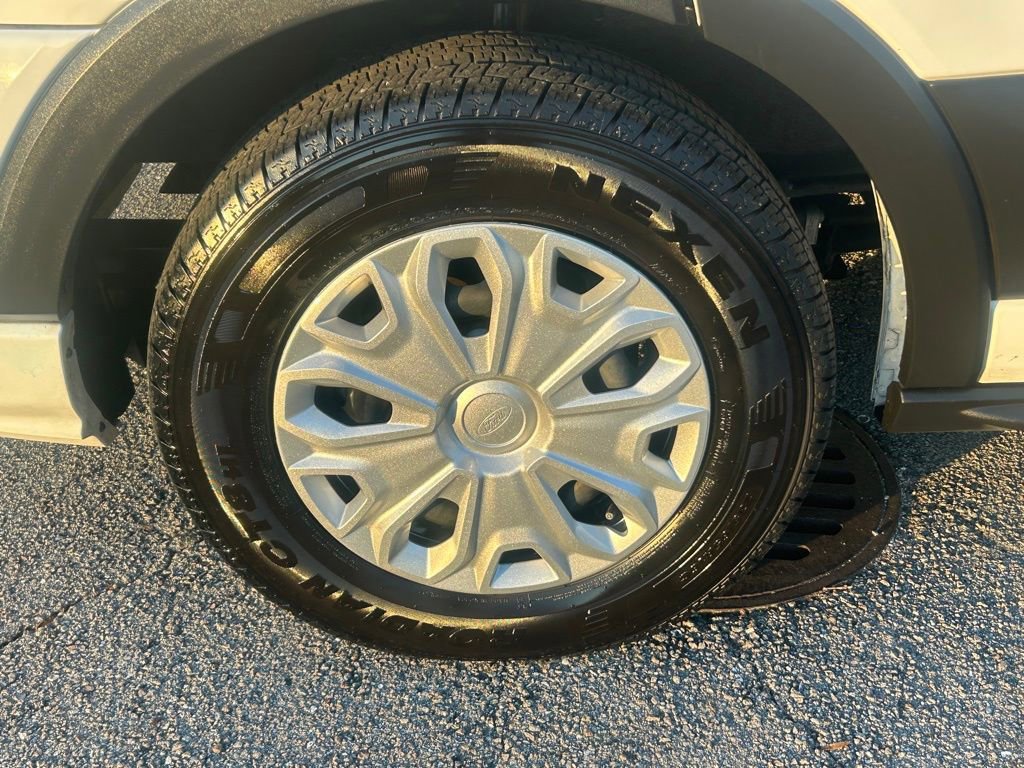Certified 2024 Ford Transit 350 XLT image 18
