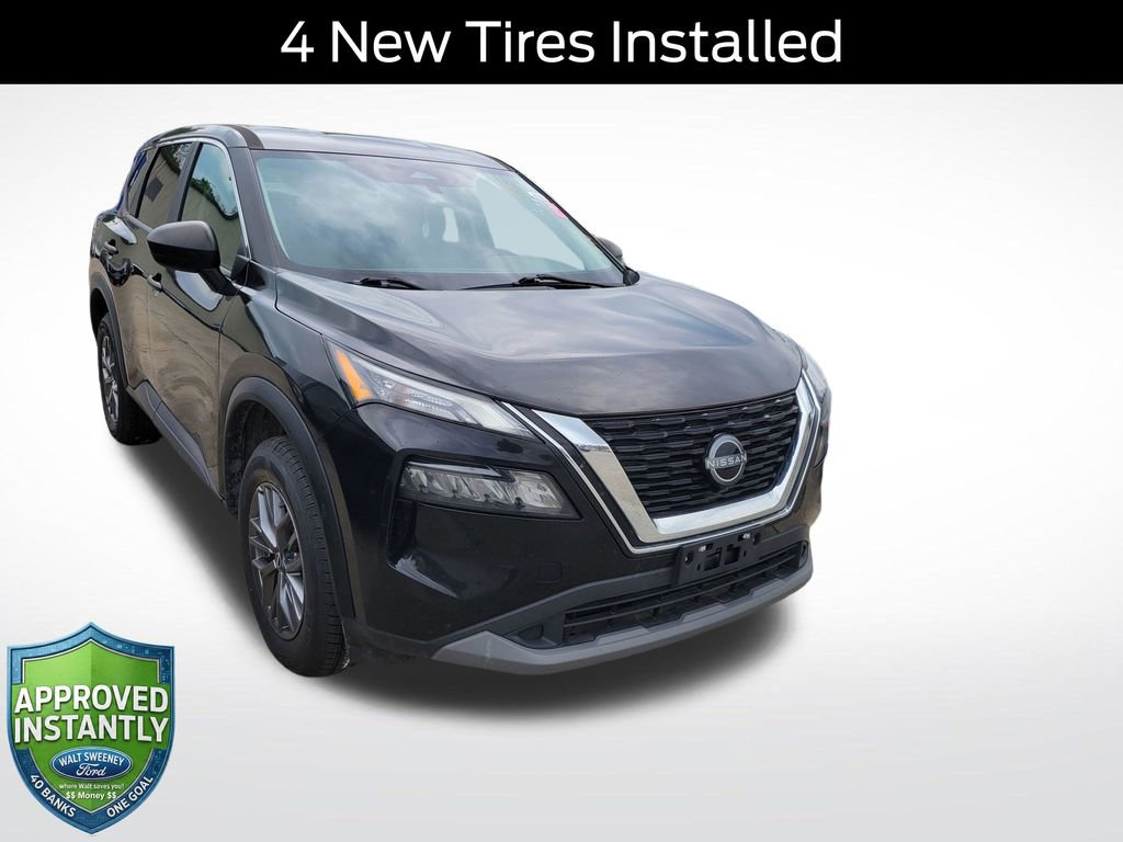 Used 2023 Nissan Rogue S AWD/4WD image 1