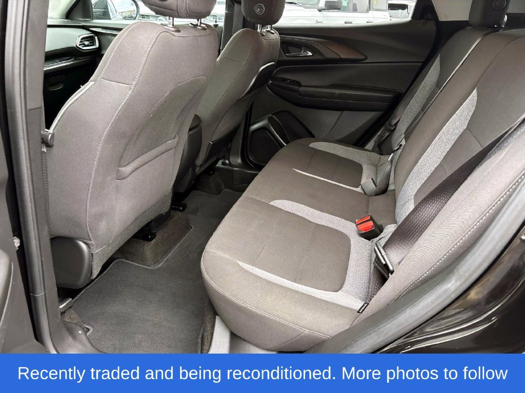 Used 2022 Chevrolet TrailBlazer LT FWD image 12