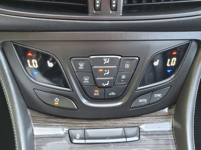 Used 2018 Buick Envision Essence w/ LPO, Cargo Package AWD/4WD image 21