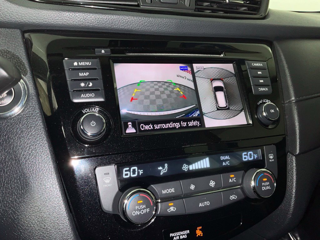Used 2019 Nissan Rogue SV w/ Premium Package FWD image 23