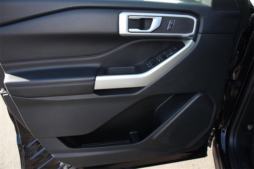 Certified 2023 Ford Explorer XLT w/ Equipment Group 202A image 21