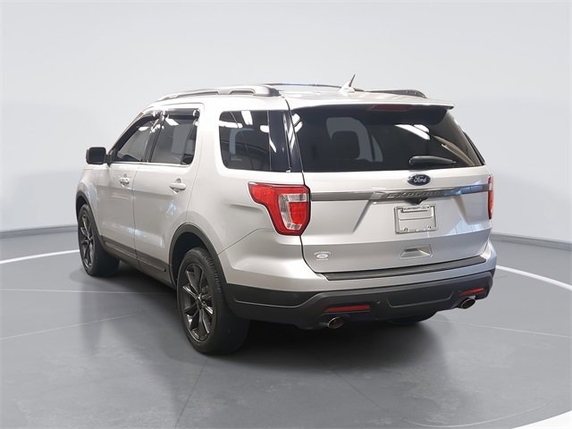 Certified 2019 Ford Explorer XLT w/ Equipment Group 202A image 5
