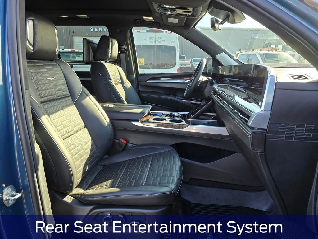 Used 2025 Cadillac Escalade Sport Platinum image 16