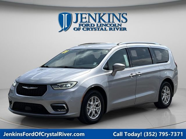 Used 2021 Chrysler Pacifica Touring-L w/ Premium & Safety Sphere Group
