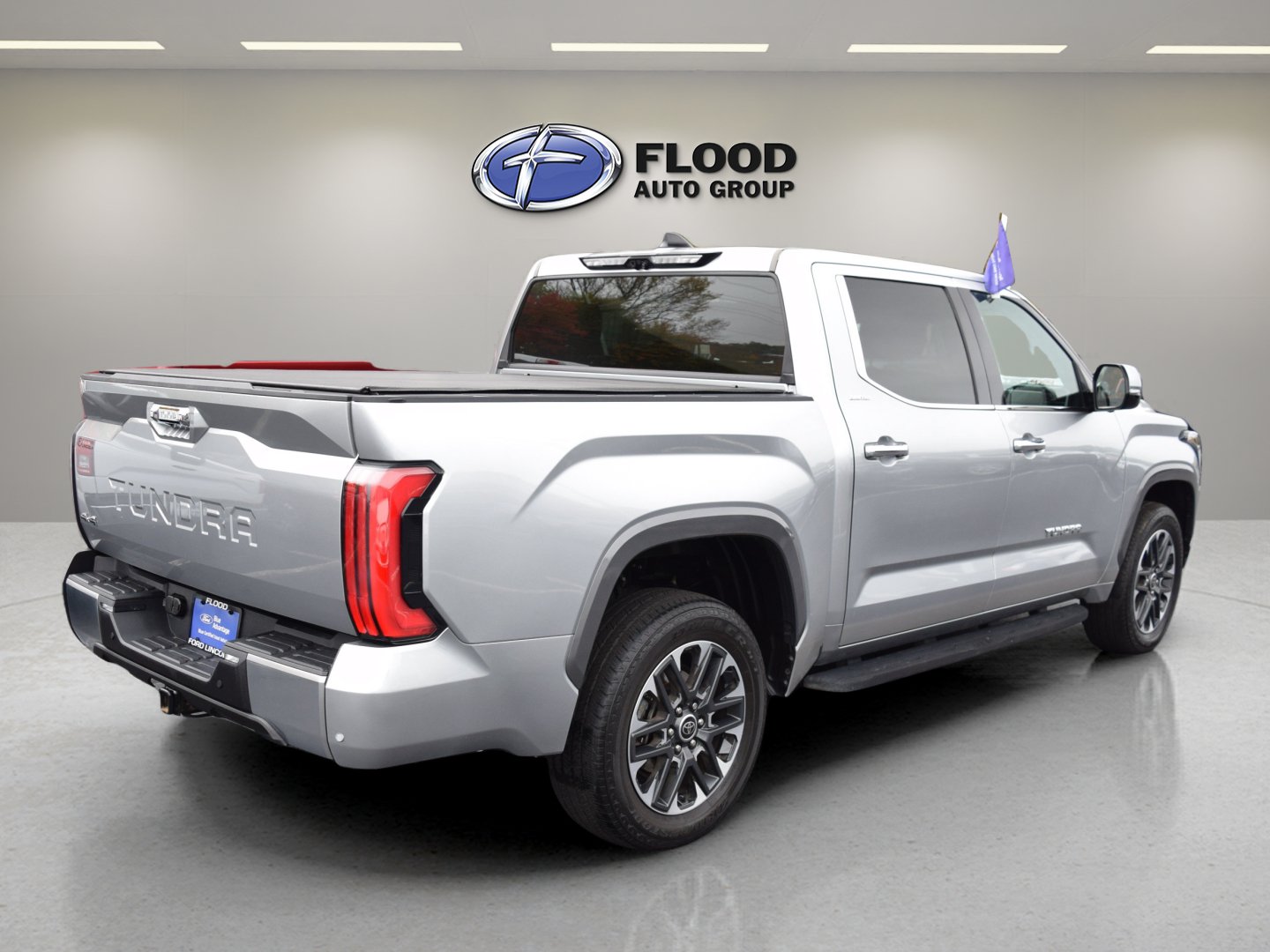 Used 2023 Toyota Tundra Limited AWD/4WD image 4