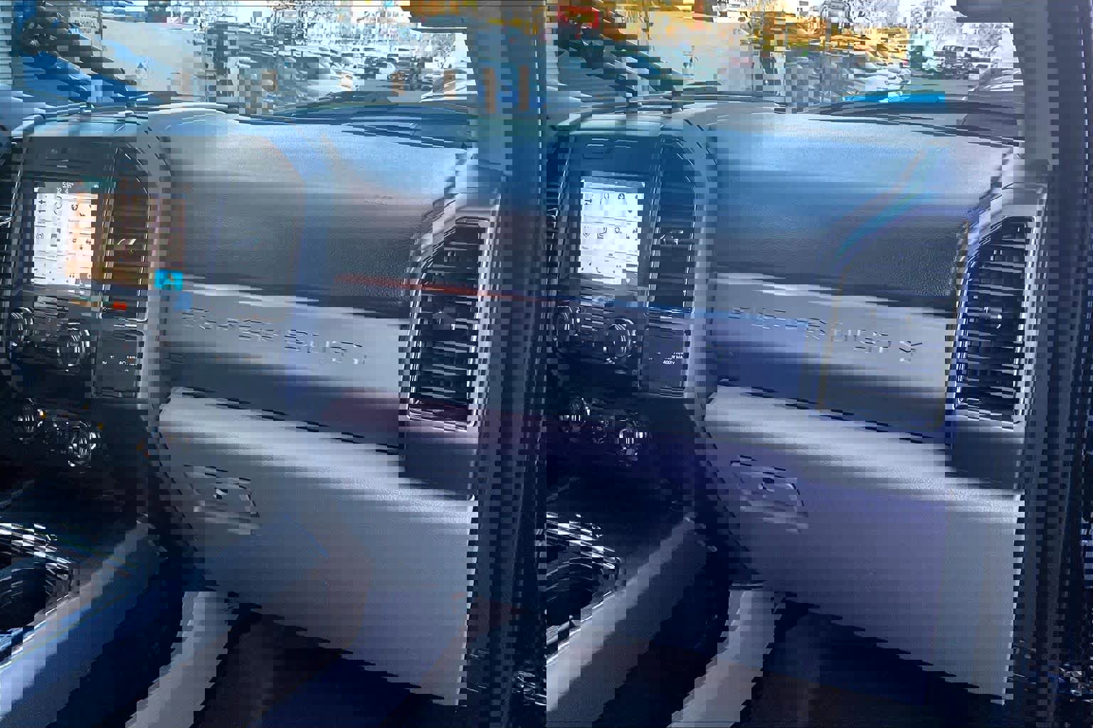 Certified 2019 Ford F350 XLT w/ XLT Premium Package image 19