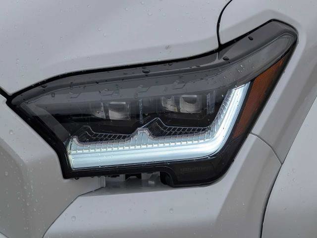 Used 2025 Toyota 4Runner Limited AWD/4WD image 10