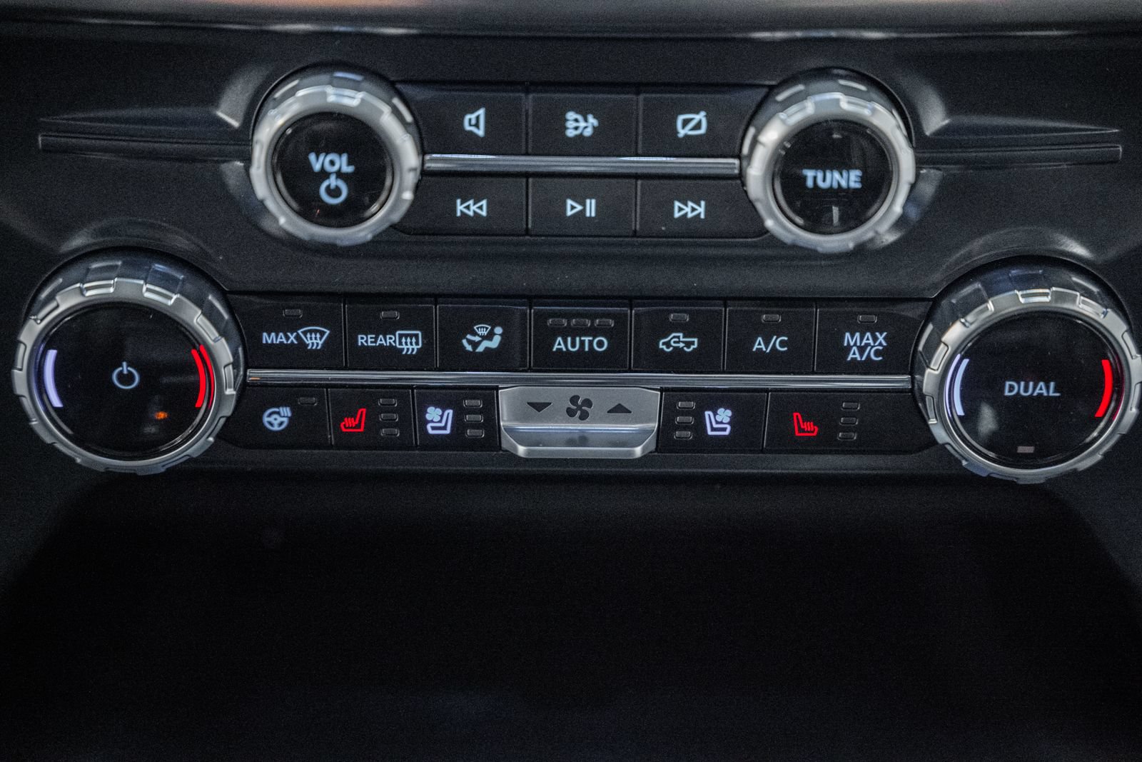 Certified 2024 Ford F150 Lariat AWD/4WD image 27