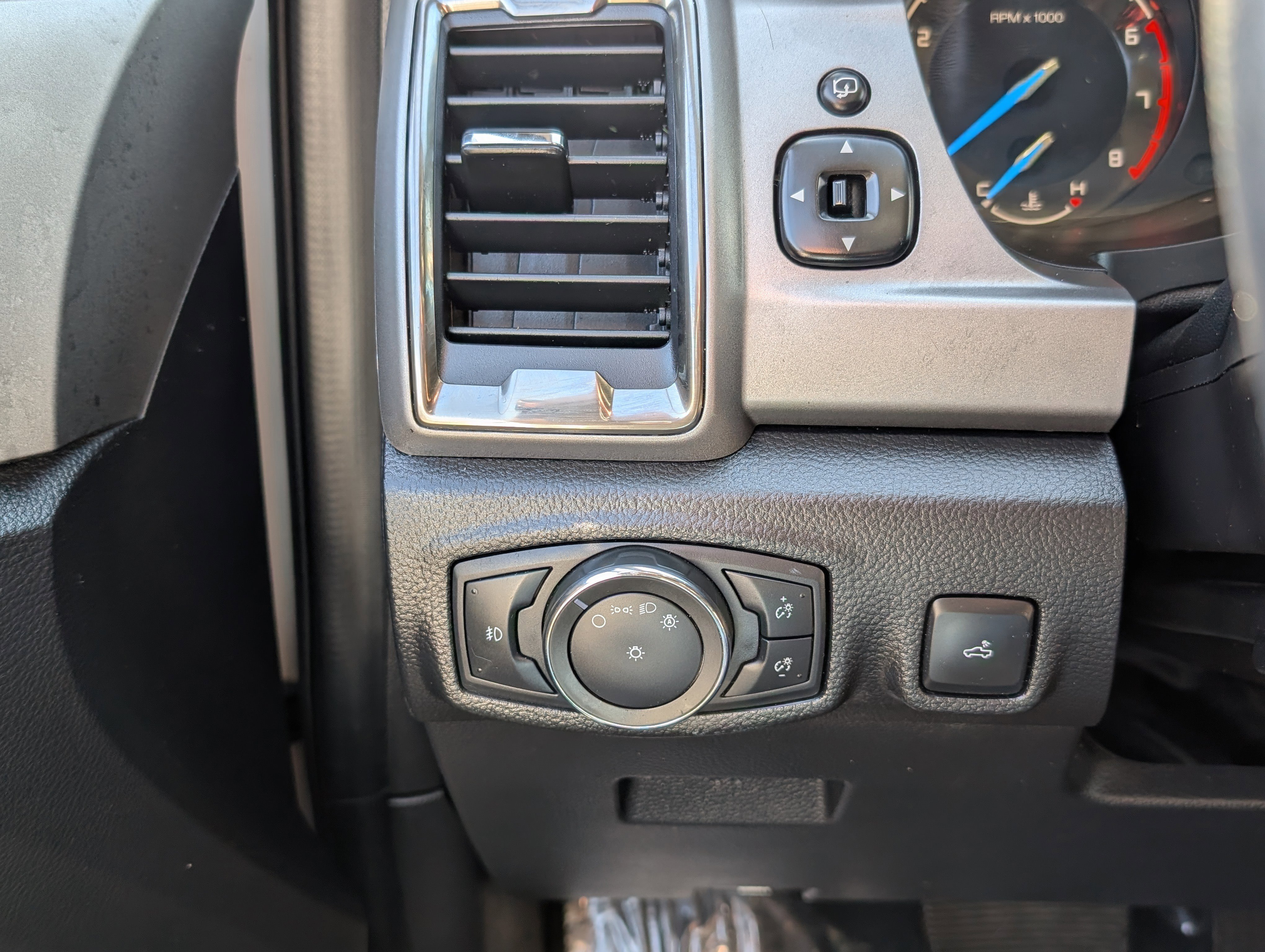 Certified 2020 Ford Ranger XLT w/ Equipment Group 302A Luxury image 20