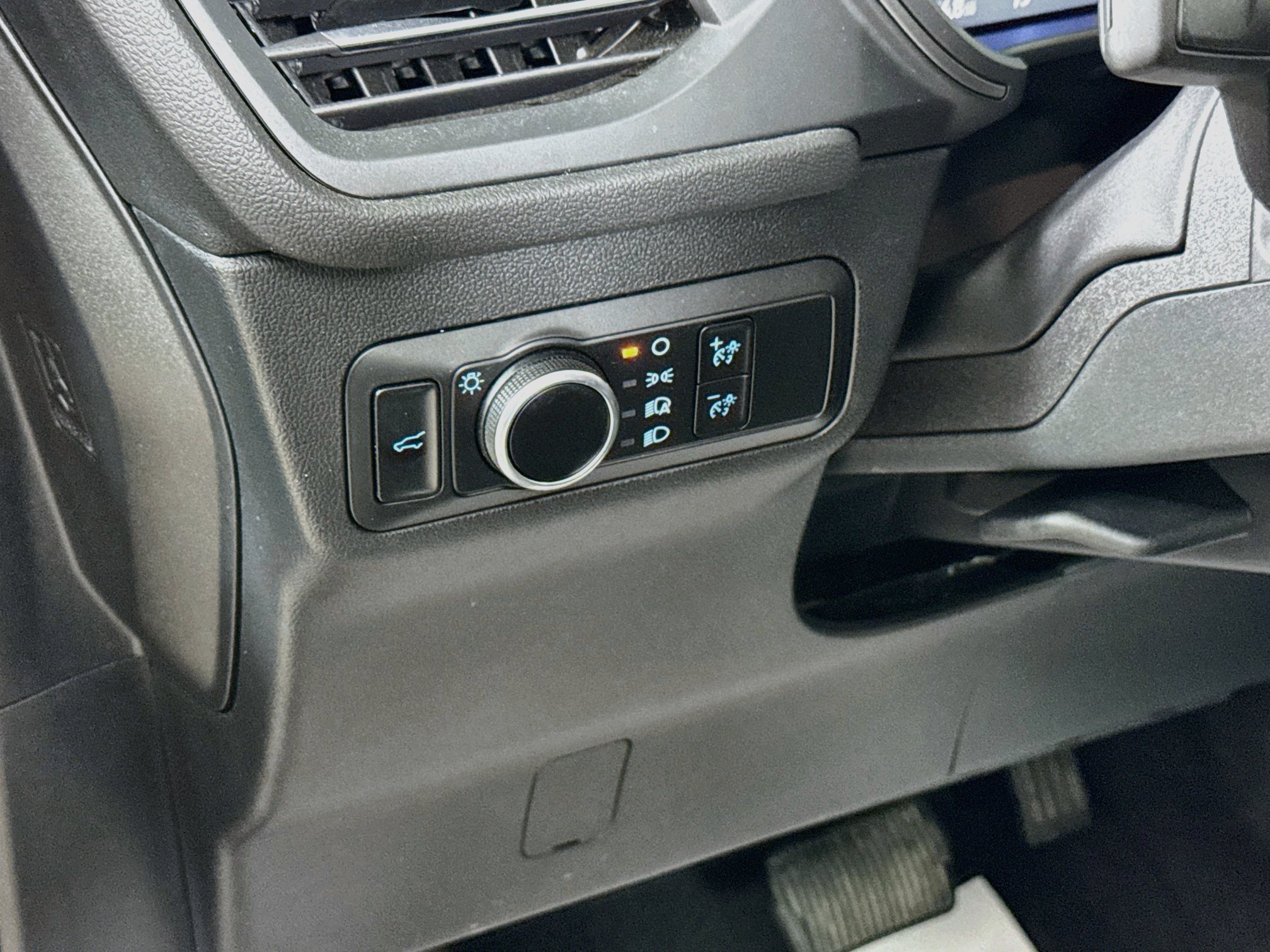 Certified 2023 Ford Escape Active w/ Cold Weather Package FWD image 14