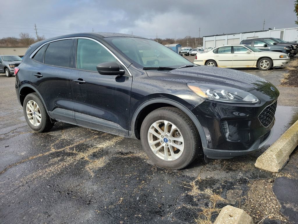 Certified 2022 Ford Escape SE w/ Cold Weather Package AWD/4WD image 2