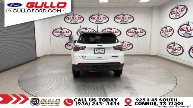 Used 2025 Jeep Compass Trailhawk w/ Trailer Tow Group AWD/4WD image 7