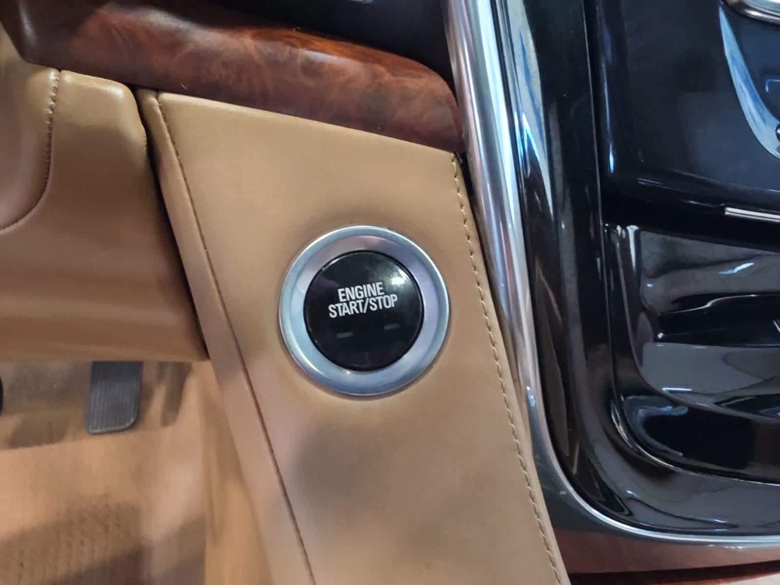 Used 2017 Cadillac Escalade Platinum AWD/4WD image 27