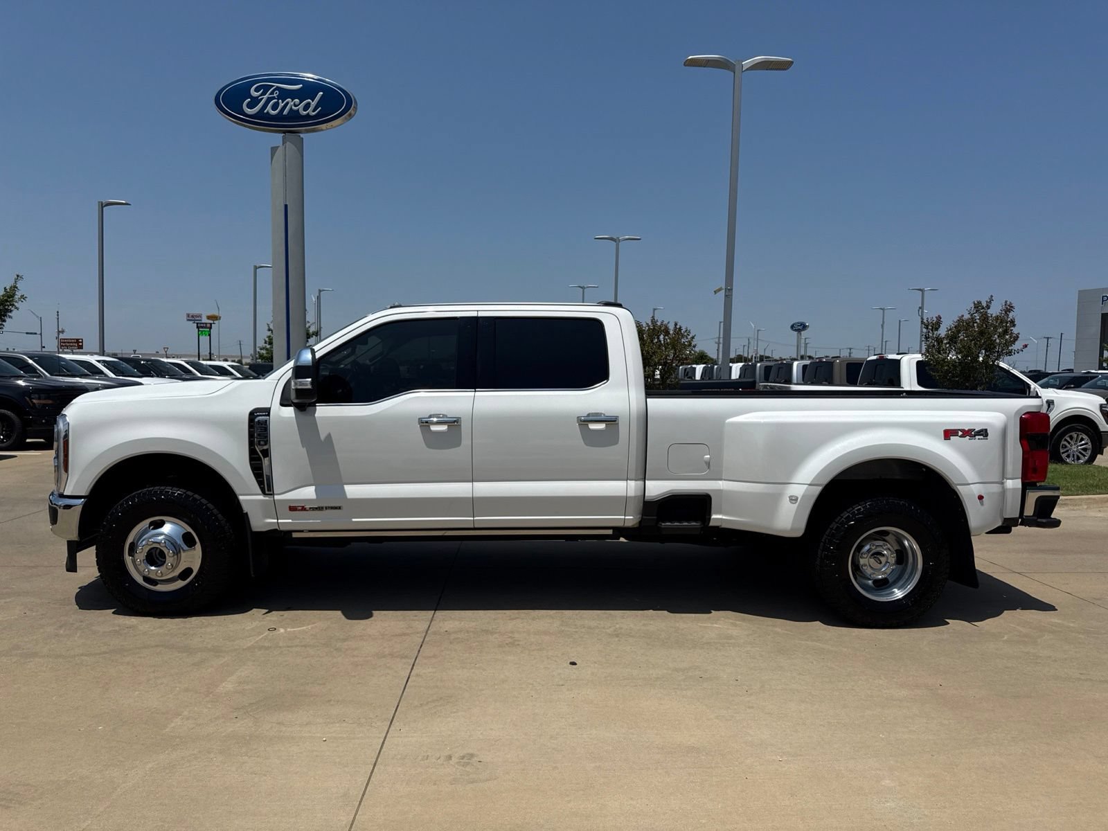 Certified 2025 Ford F350 Lariat w/ Lariat Ultimate Package AWD/4WD image 2