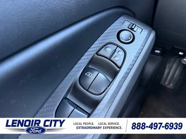 Used 2025 Nissan Altima 2.5 SV FWD image 18