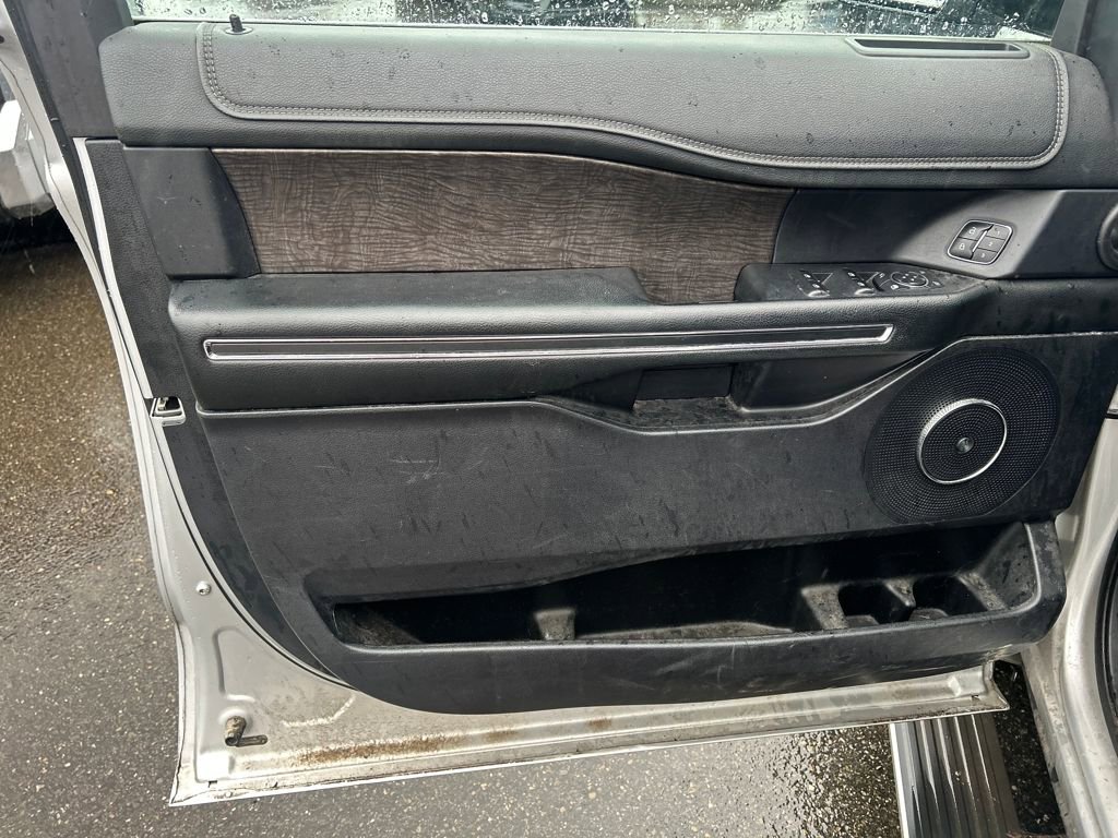 Certified 2019 Ford Expedition Limited image 16
