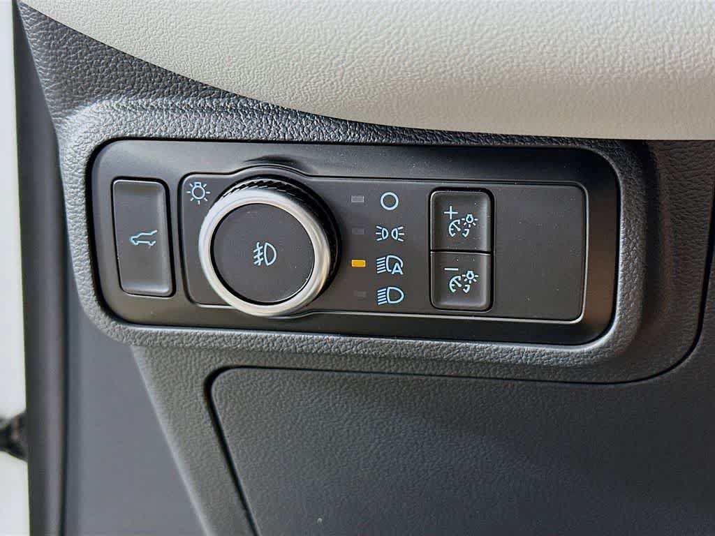 Certified 2025 Ford Explorer Active w/ Active Comfort Package RWD image 26