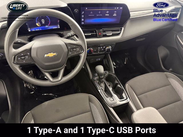 Used 2025 Chevrolet TrailBlazer LT AWD/4WD image 34