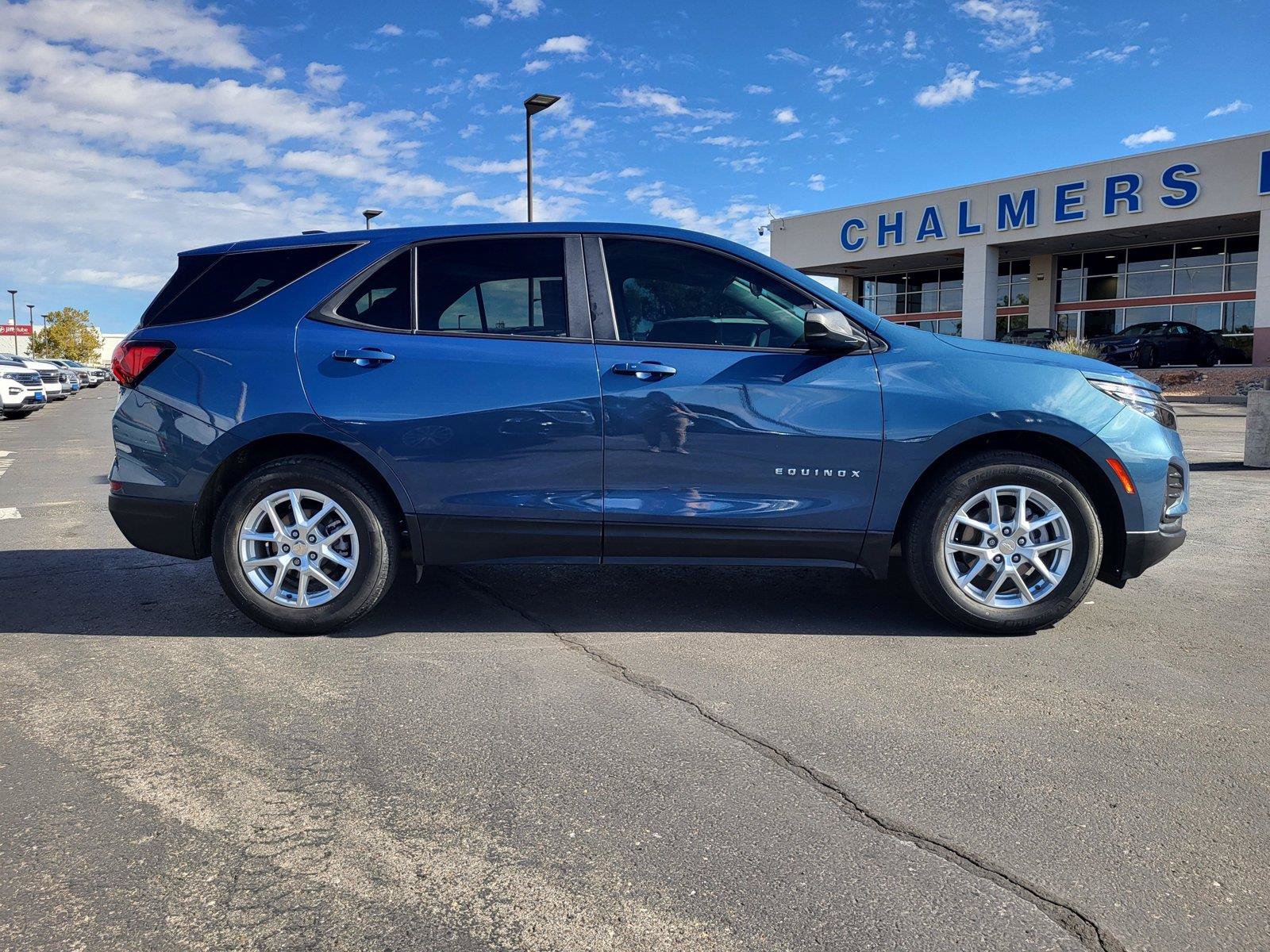 Used 2024 Chevrolet Equinox LS w/ LS Convenience Package FWD image 5