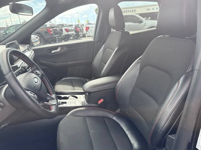 Certified 2025 Ford Escape ST-Line Select AWD/4WD image 7