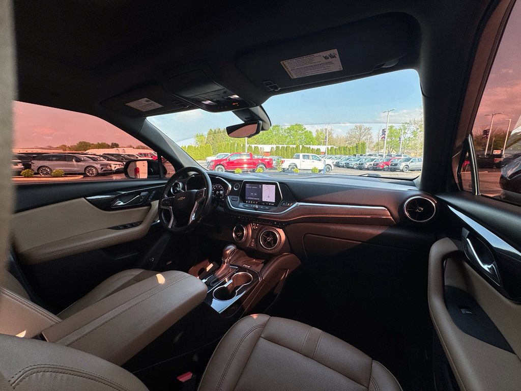 Used 2019 Chevrolet Blazer Premier w/ Sun and Wheels Package FWD image 18