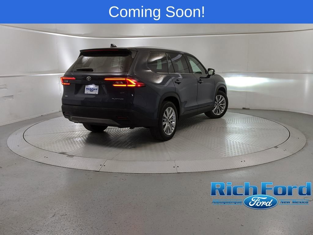Used 2024 Toyota Grand Highlander Platinum image 5