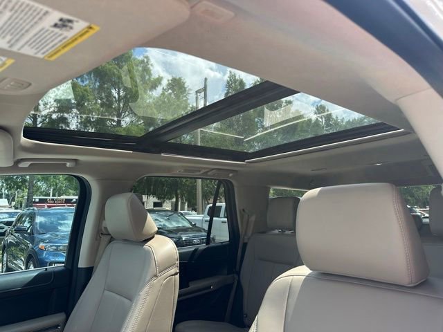 Certified 2023 Ford Expedition XLT RWD image 3