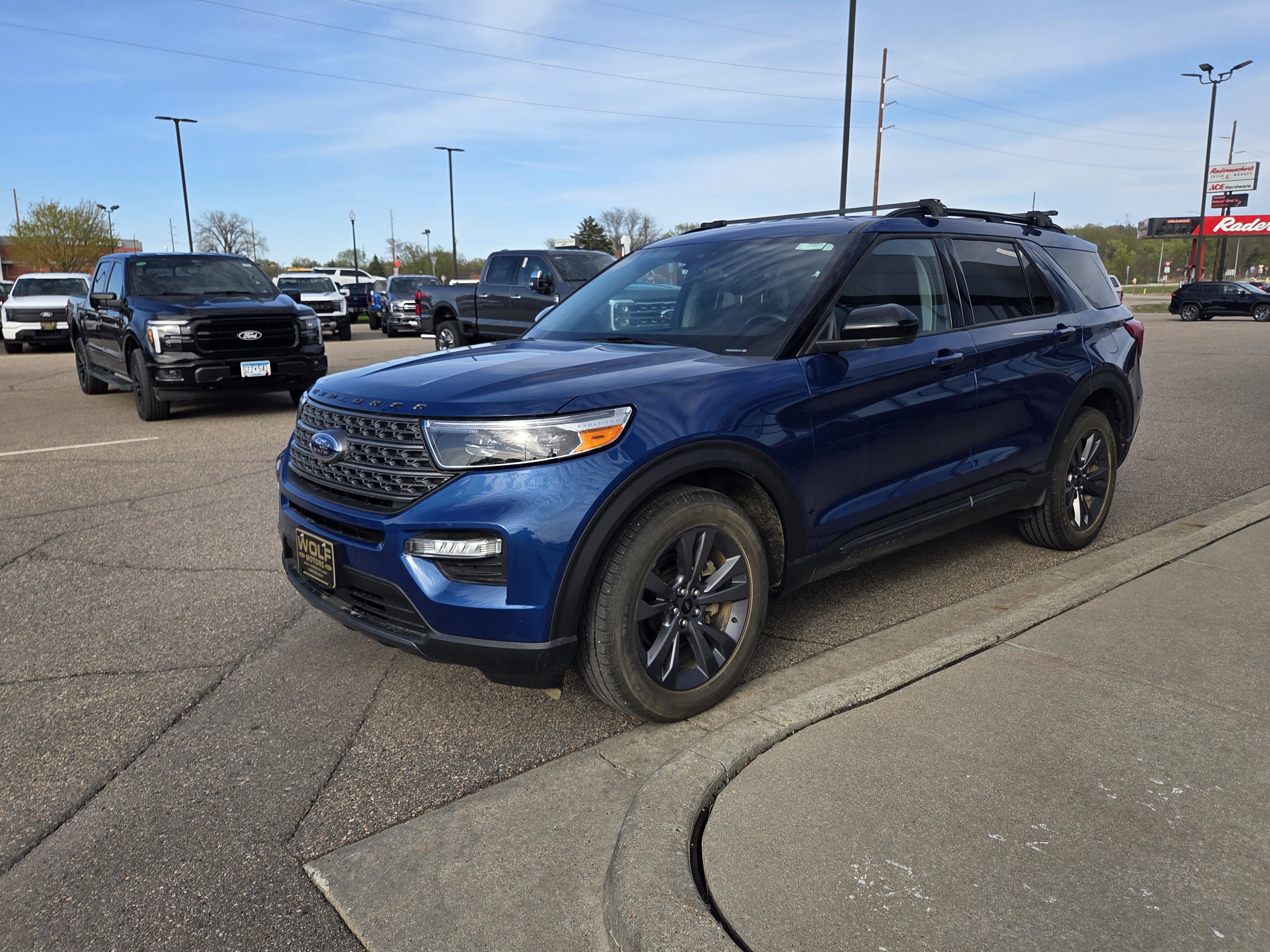 Certified 2023 Ford Explorer XLT w/ Equipment Group 202A AWD/4WD image 17