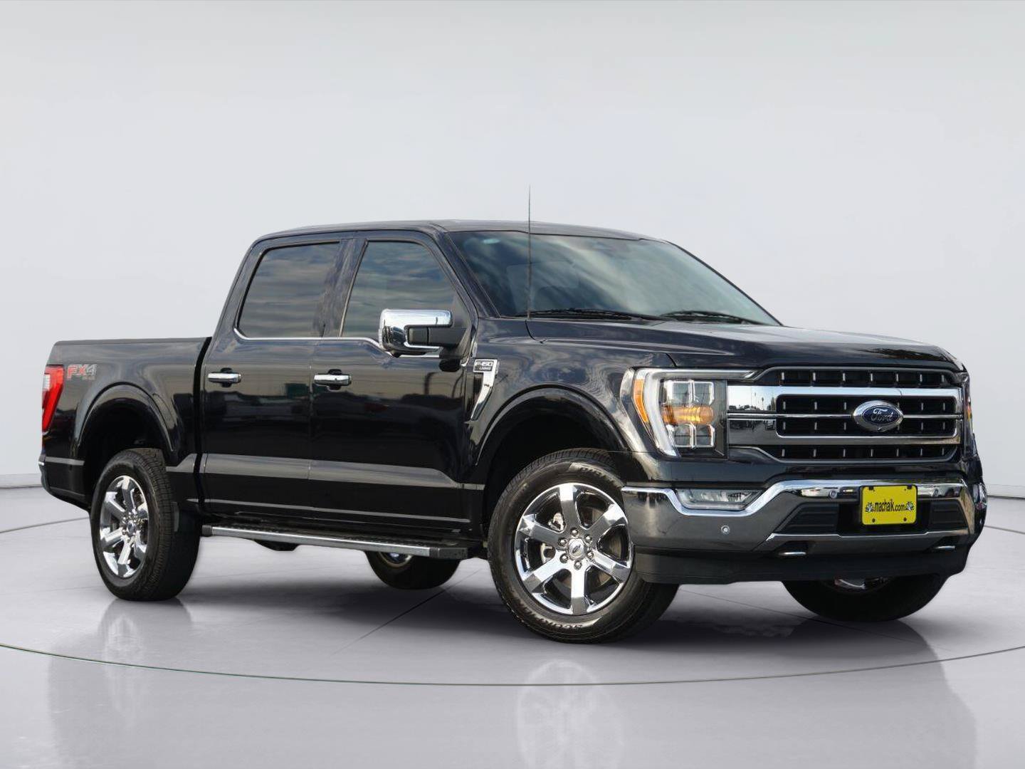 Certified 2023 Ford F150 Lariat w/ Max Trailer Tow Package AWD/4WD image 2