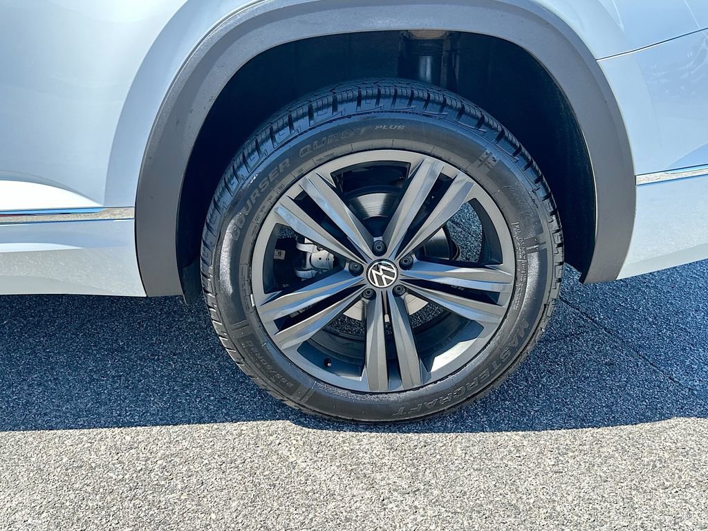 Used 2021 Volkswagen Atlas SE w/ Panoramic Sunroof Package FWD image 24