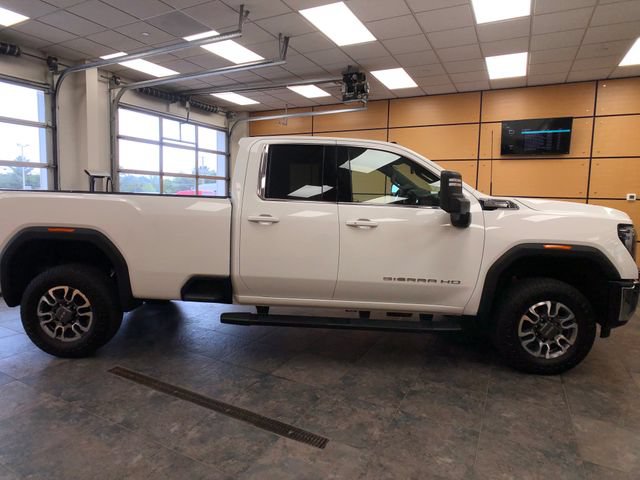 Used 2024 GMC Sierra 2500 SLE w/ SLE Value Package; AWD/4WD image 8