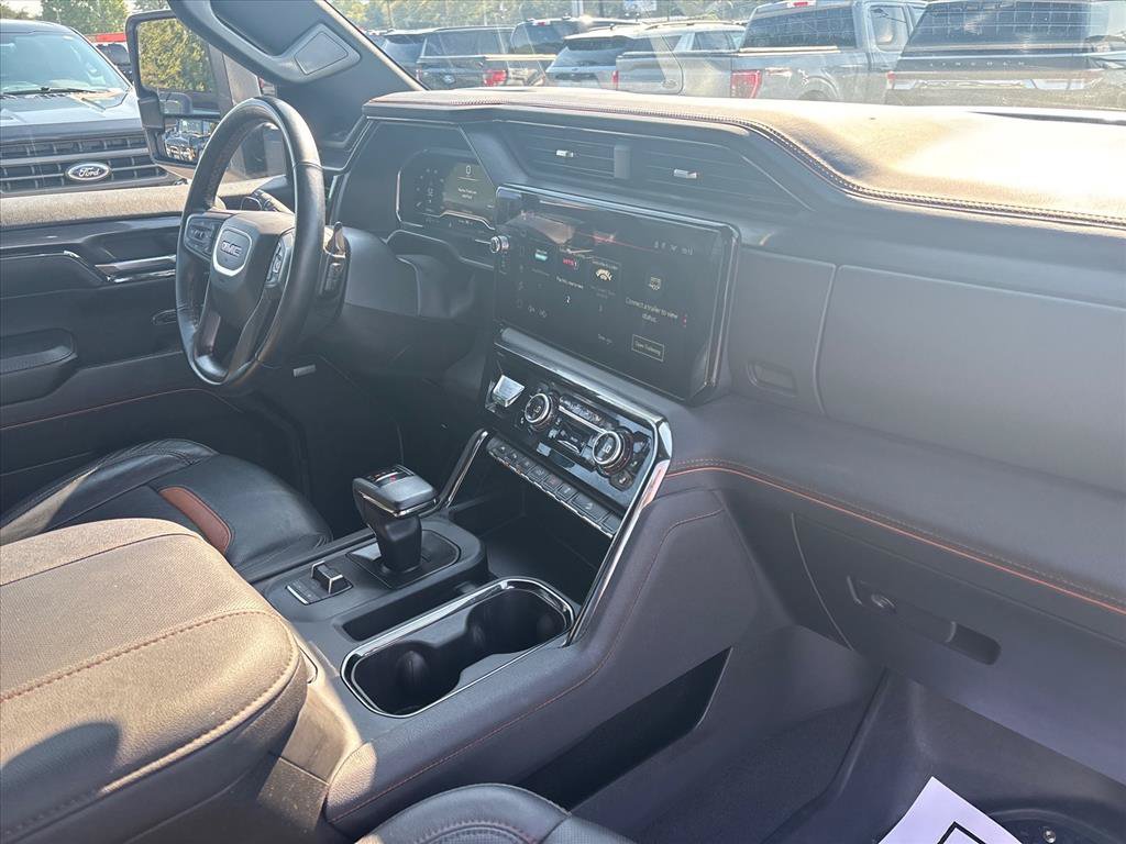Used 2024 GMC Sierra 1500 AT4 w/ Technology Package AWD/4WD image 13