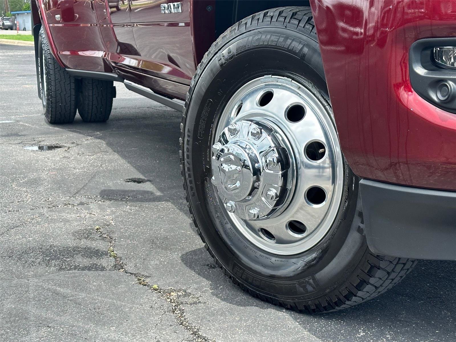 Used 2024 RAM 3500 Limited w/ Safety Group AWD/4WD image 2