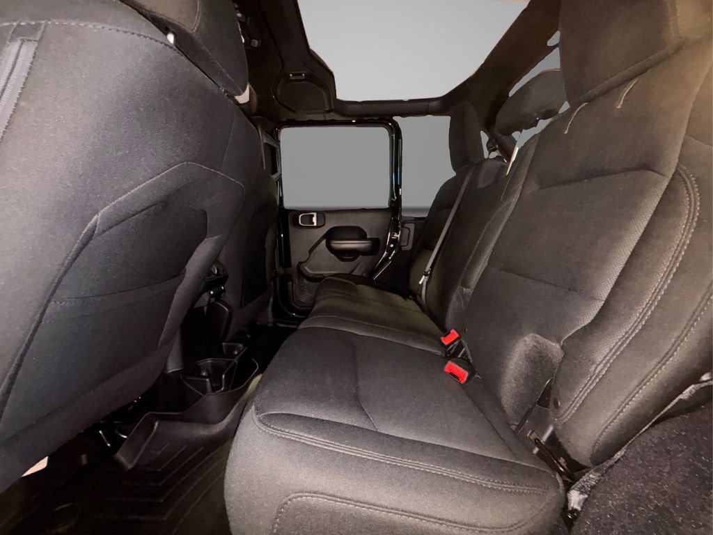 Used 2018 Jeep Wrangler Unlimited Sport S AWD/4WD image 11
