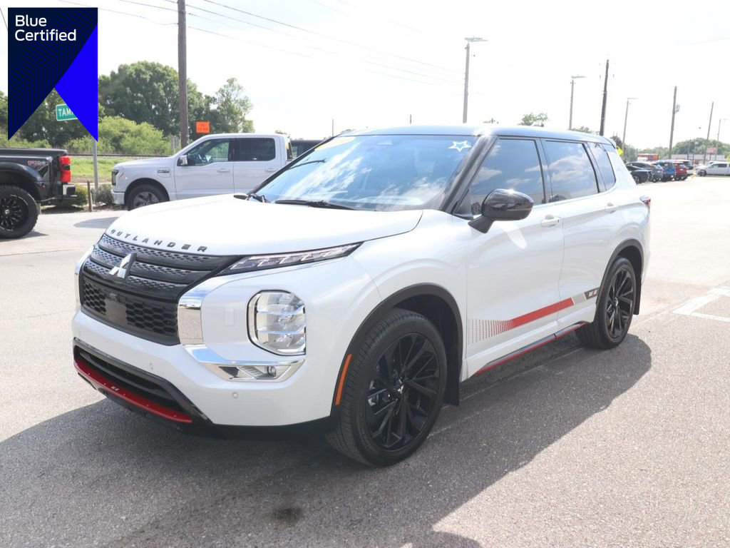 Used 2024 Mitsubishi Outlander SE Black Edition image 1