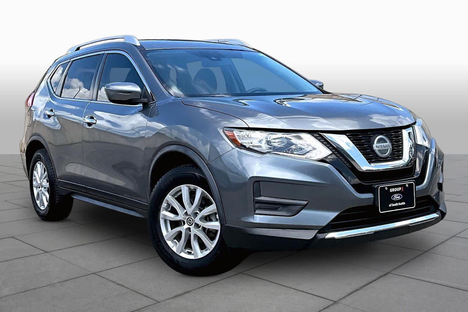 Used 2020 Nissan Rogue SV FWD image 3