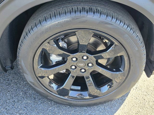 Certified 2022 Ford Explorer ST-Line w/ Class IV Trailer Tow Package image 8