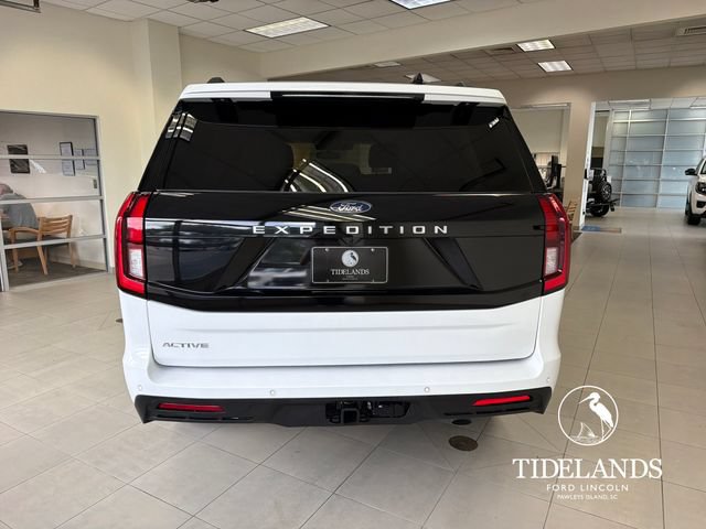 Certified 2025 Ford Expedition Active RWD image 7